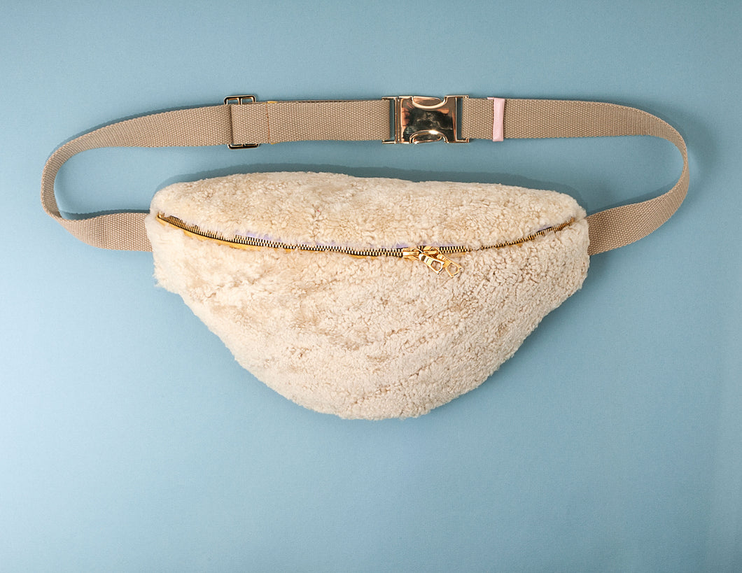LIGHT BROWN SHEARLING BUMBAG